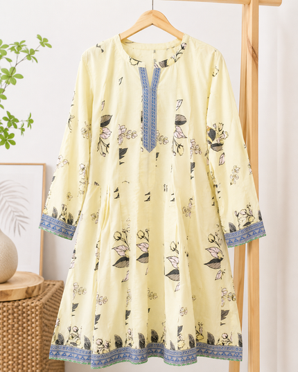 Women's Cream Floral Print A-Line Frock Style Kurti – Elegant Casual Wear