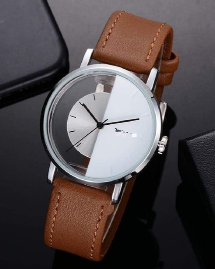 Men’s Quartz Round Dial Leather Strap Watch